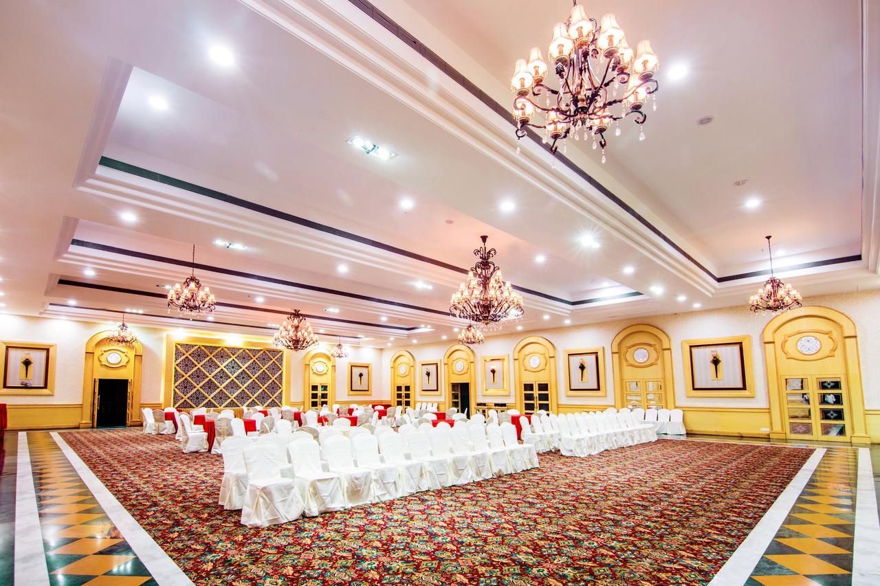 Club Paraiso Rāipur Exterior foto